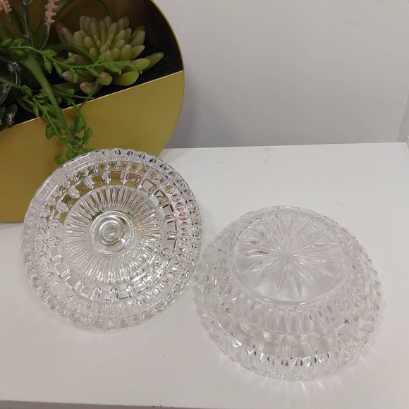 Crystale D'adriana Lead Crystal Lidded Candy Dish - Picture 4 of 6